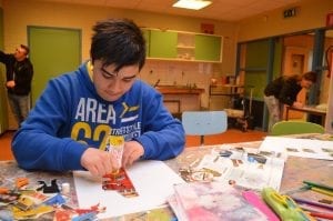kinder en tiener klup Een heel gevarieerd aanbod aan activiteiten voor kinderen van het (speciaal) basisonderwijs. Met aandacht voor binnen- en buitenspelen, sporten en leuke creatieve bezigheden. Van 14.00 – 15.30 uur in het Meester Siebelinkhuis.
