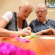 Voor senioren met een beperking is er op de donderdagmiddag een aangepast aanbod van spelletjes. Met veel persoonlijke aandacht en gezelligheid. Van 13.30 – 15.30  uur.